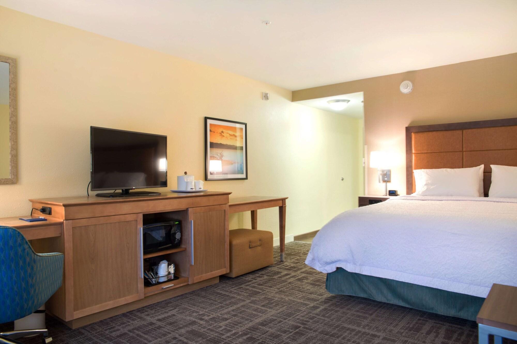 Hampton Inn & Suites Big Rapids, Mi Exterior foto