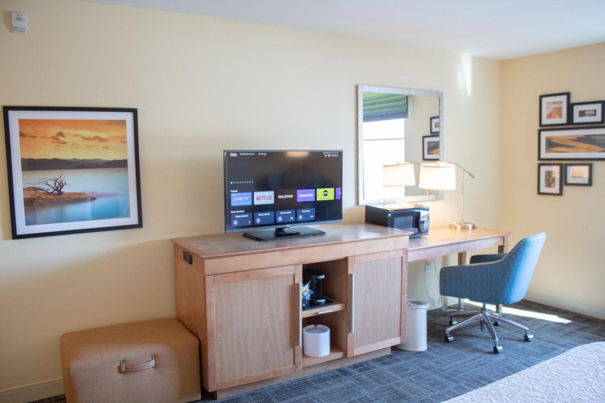 Hampton Inn & Suites Big Rapids, Mi Exterior foto